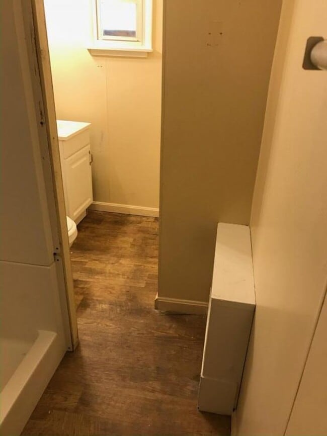 Building Photo - 3 Bedroom 1 Bath in Newport, PA!