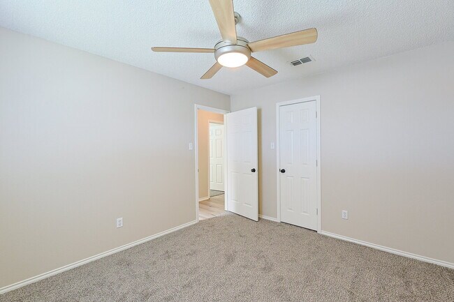 Building Photo - Welcome home to this beautifully updated 3-bedroom, 2-bath home nestled on a quiet cul-de-sac in ...
