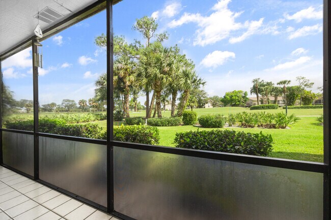 Building Photo - 9239 SE Riverfront Terrace