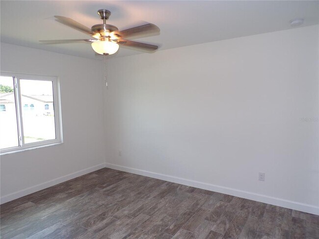 Building Photo - 3308 Port Charlotte Blvd
