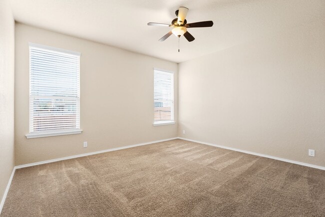 Building Photo - 515 Sage Thrasher