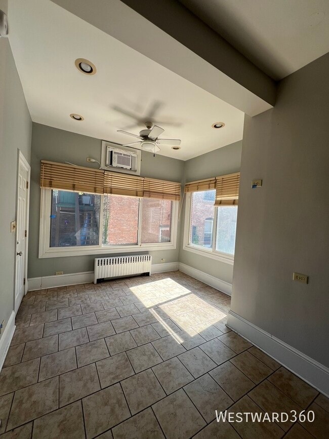 Building Photo - 420 N Marion St