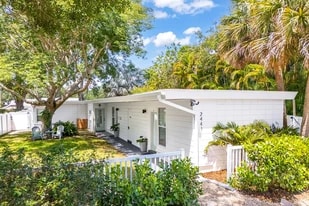 Building Photo - 2441 Granada Ave