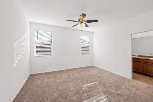 Building Photo - 6321 S Crescent Peak Dr