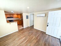 Building Photo - 1013 NW 3rd Ave