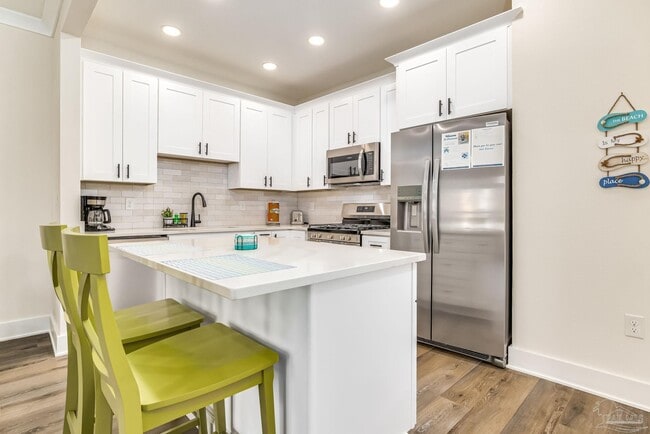 Building Photo - 520 N De Villiers St