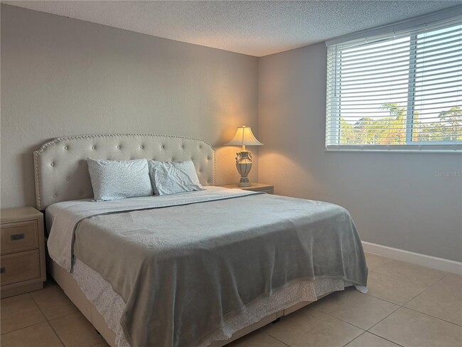 Building Photo - 2755 Coconut Bay Ln