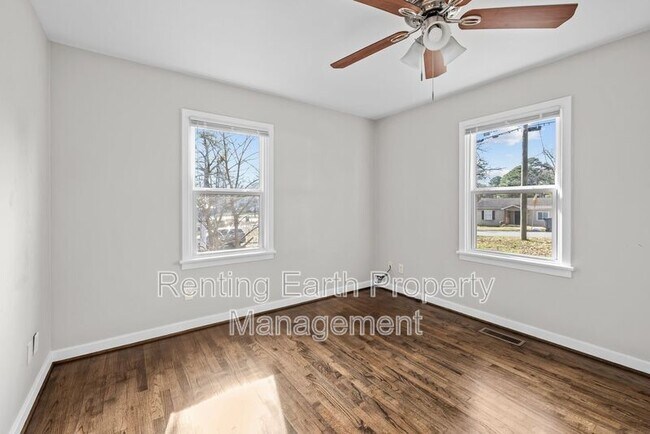 Building Photo - 1317 Glenwood St NW