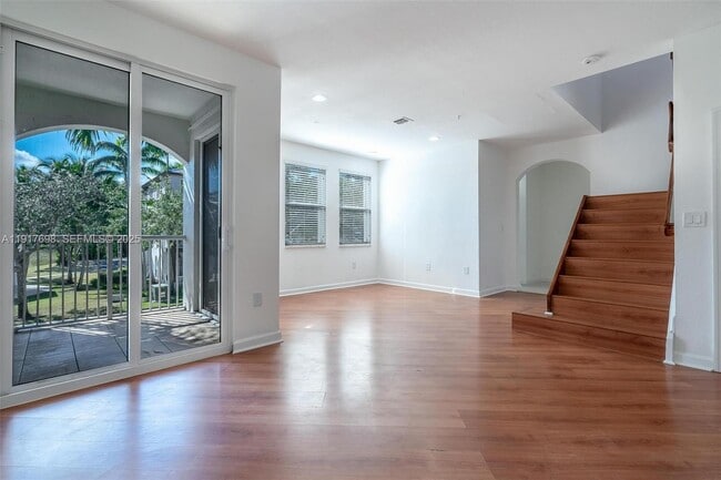 Building Photo - 4371 SW 160th Ave