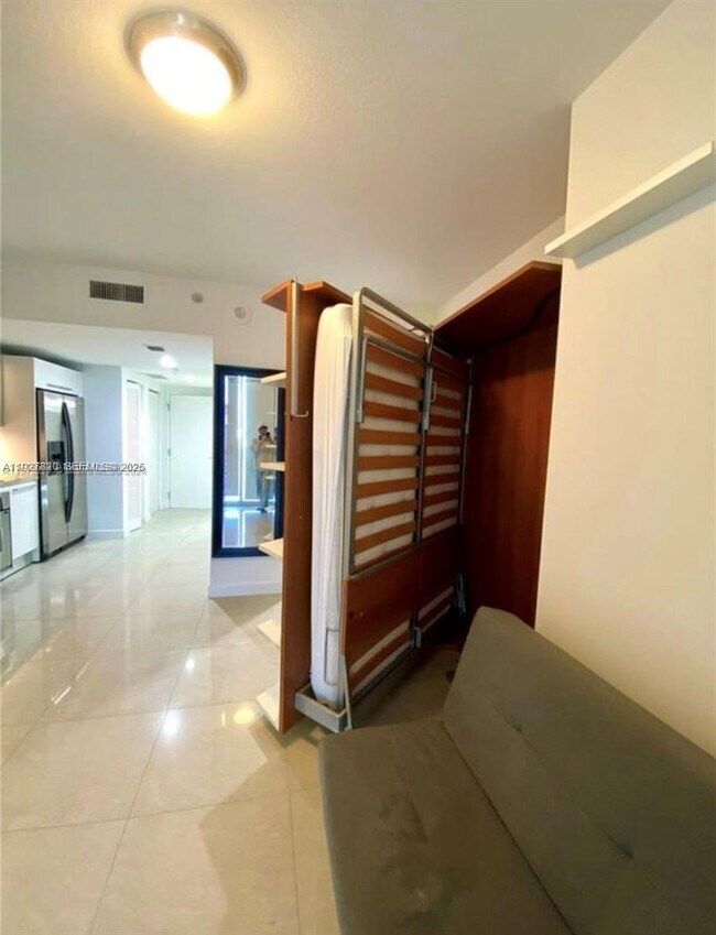 Building Photo - 185 SW 7th St