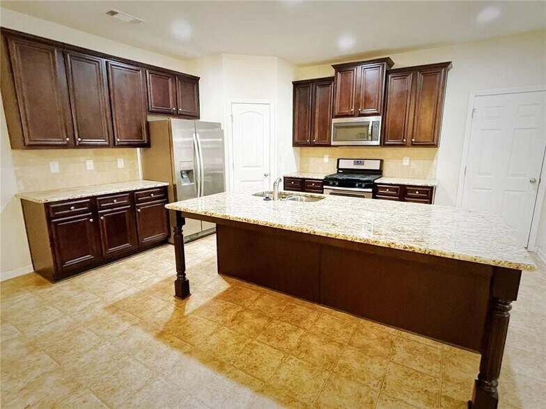 Building Photo - 954 Spanish Moss Tr