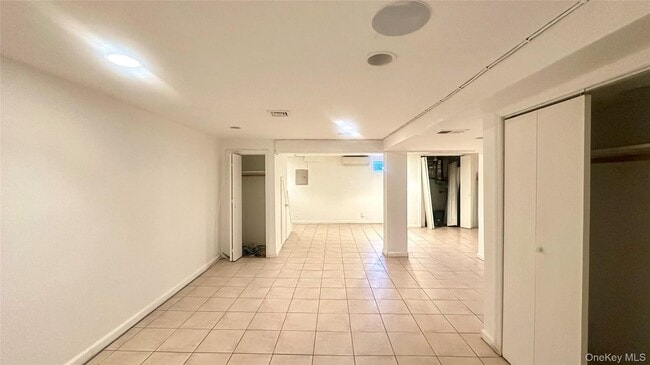 Building Photo - 73-63 198th St