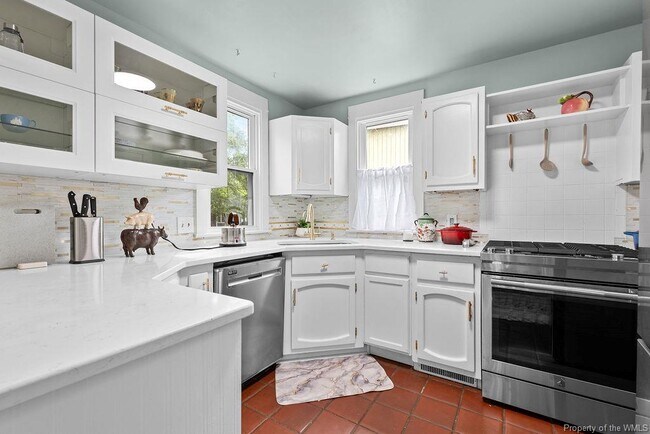 Building Photo - 320 Littletown Quarter