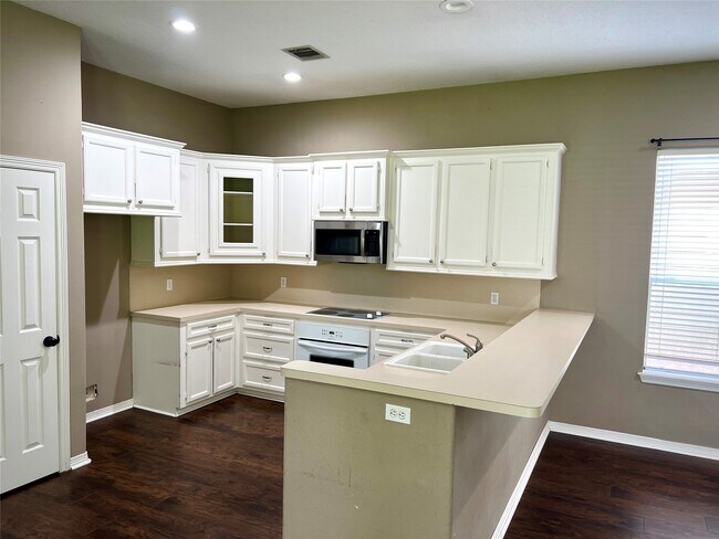 Building Photo - 13032 Centaurus Ct