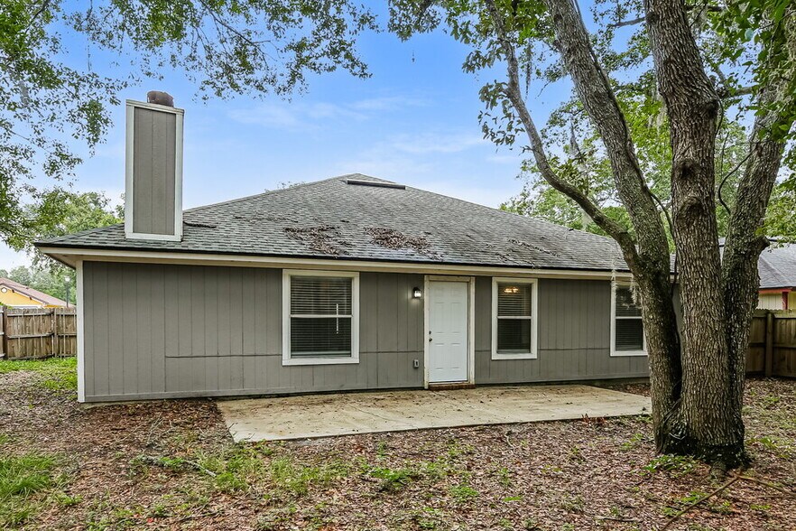 Building Photo - 1368 High Plains Dr W