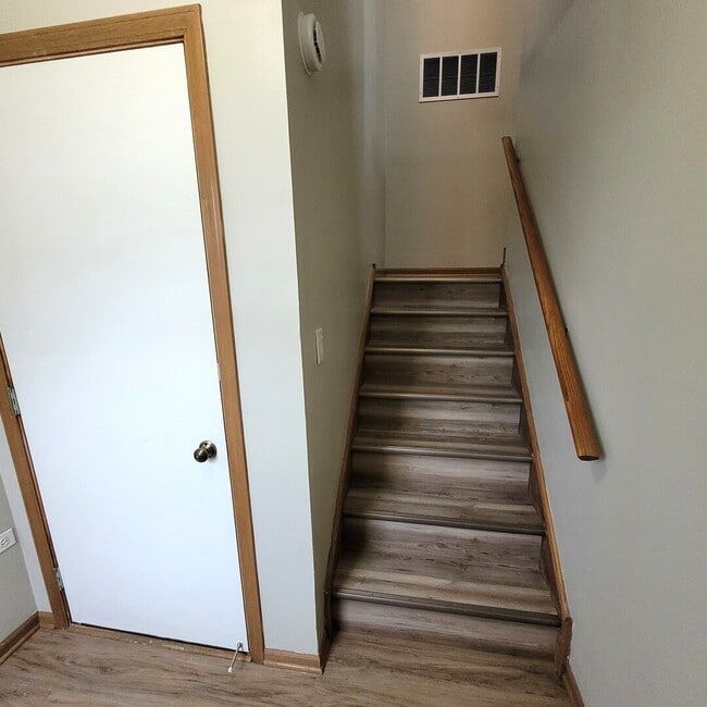 Building Photo - 1934 Heron Ave