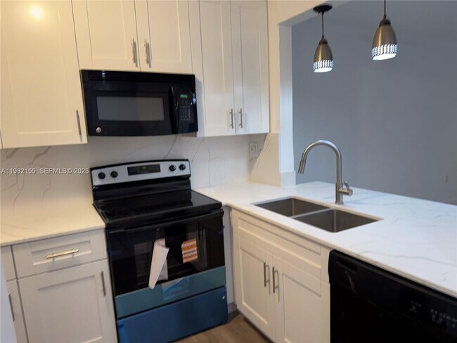 Building Photo - 15610 SW 80th St