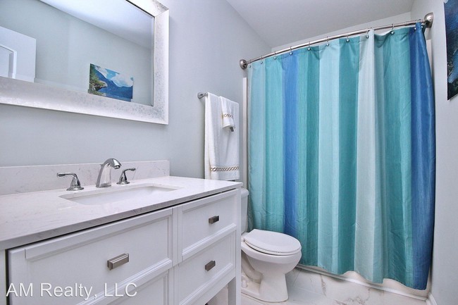 Building Photo - 3 br, 2 bath House - 6201 Thermal Rd