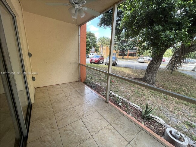 Building Photo - 4354 NW 9th Ave
