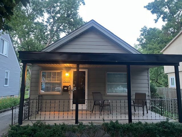 Primary Photo - 3268 Prairie Ave