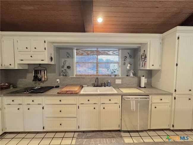 Building Photo - 104 Canteen