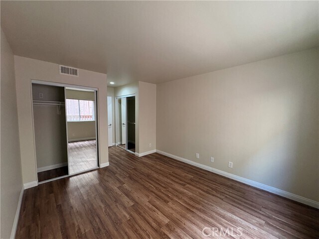 Building Photo - 5060 Kester Ave