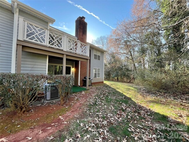 Building Photo - 2901 Iron Gate Ln