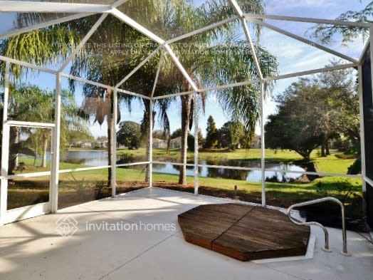 Building Photo - 205 39th St NE