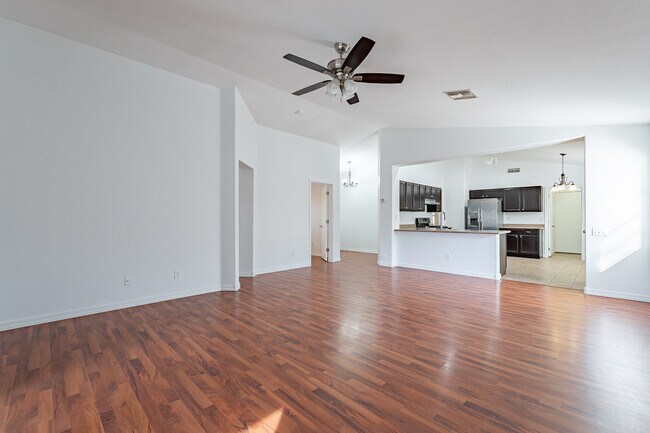 Building Photo - 2444 S Terrell