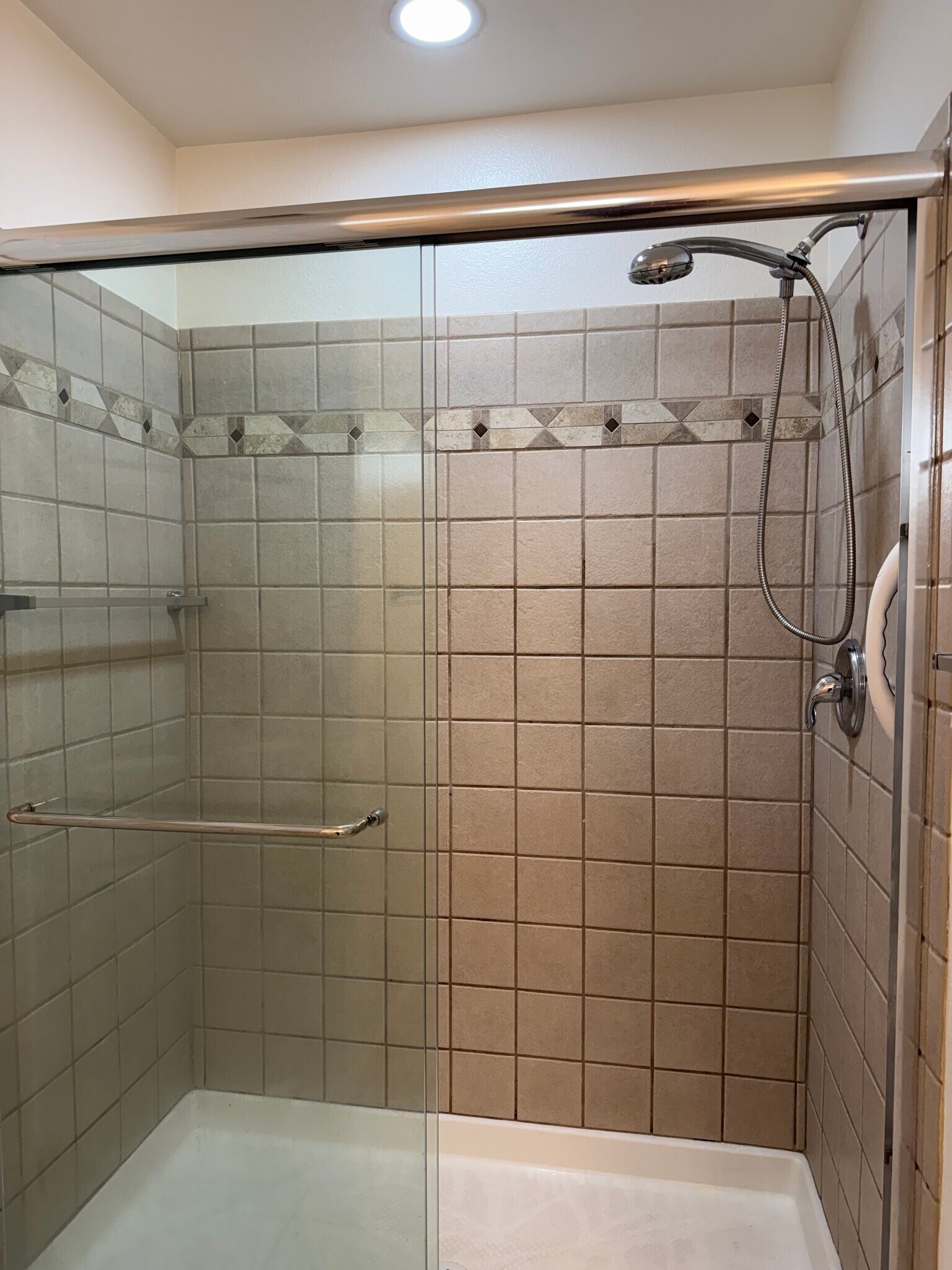 Building Photo - 2816 Scottsdale Dr