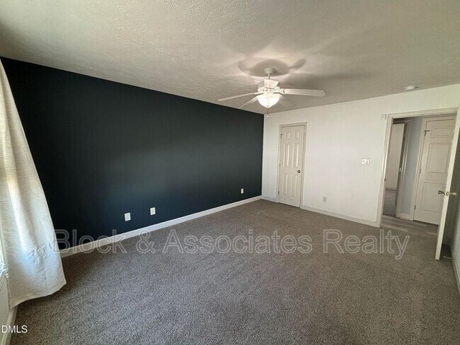 Building Photo - 2228 Stornoway Ct