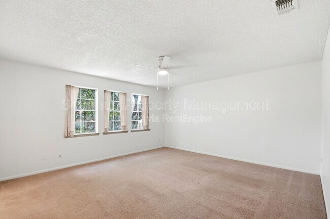 Building Photo - 2275 Triway Ln