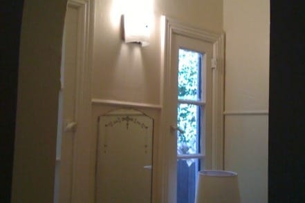 Separate Make-up and Dressing Area - 9135 Gibson St