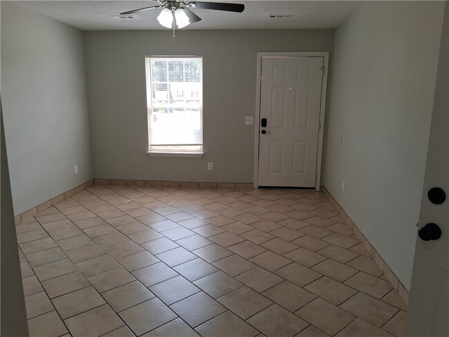 Building Photo - 3306 SW Landau Ct
