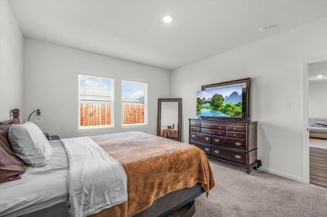 Building Photo - 4916 Knob Dr