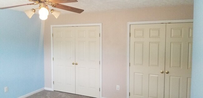 Building Photo - 1201 Late Harvest Dr