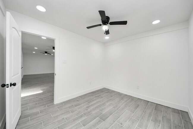 Building Photo - 7208 Helmers St