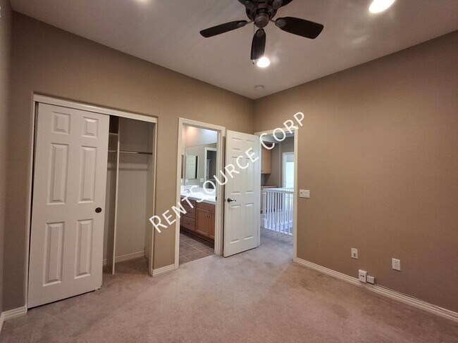 Building Photo - 27046 Maple Tree Ct