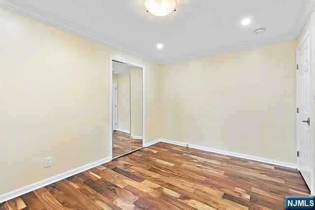 Building Photo - 24 Irving Ave