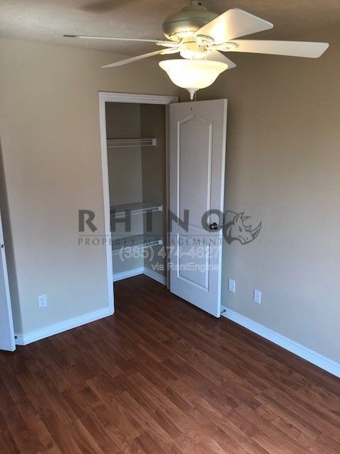 Building Photo - 1919 N Sego Lilly Dr