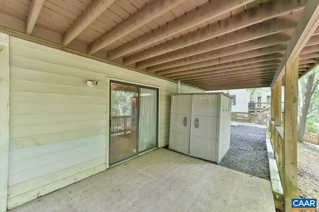 Building Photo - 1012 Wildmere Pl