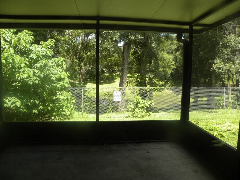 Building Photo - 4966 Sanoma Village