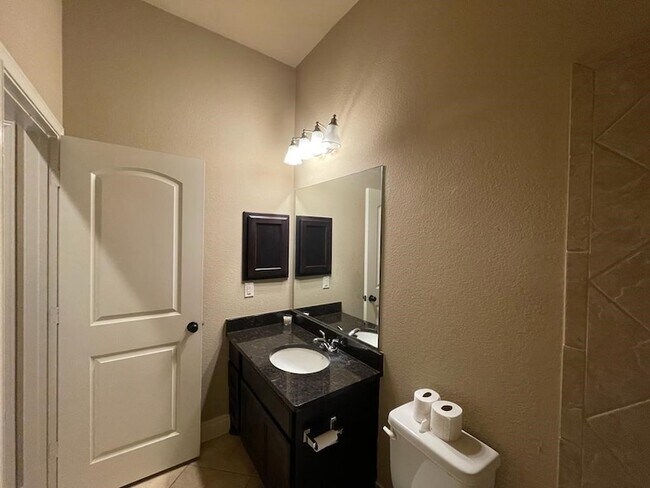 Building Photo - 6706 Aqua Falls