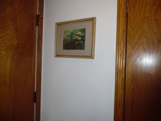 Building Photo - 2602 Ashley Dr