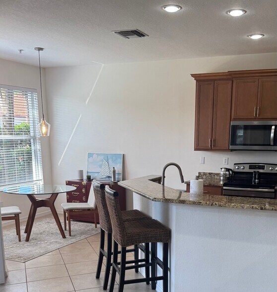 Breakfast nook - 12867 Carrington Cir