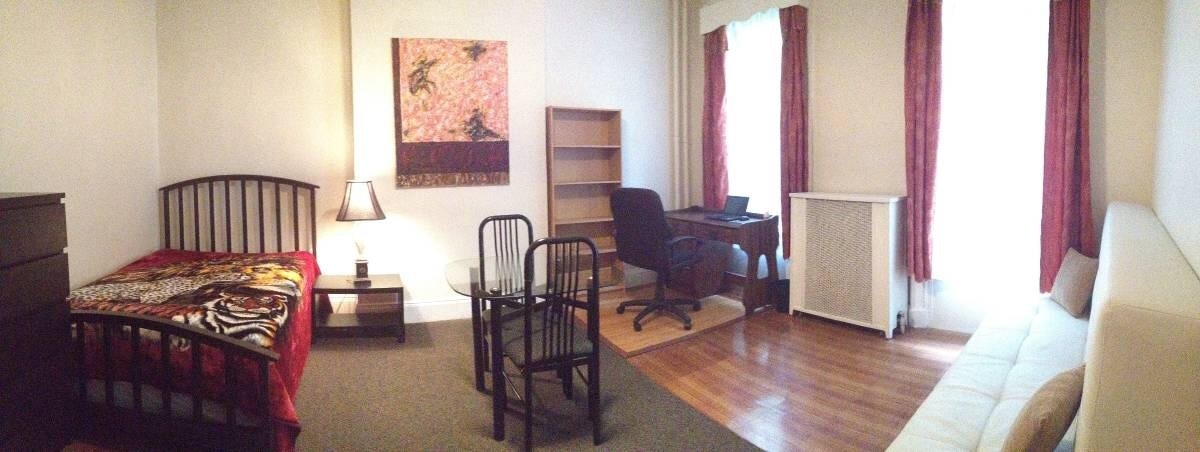 Building Photo - 122 India St