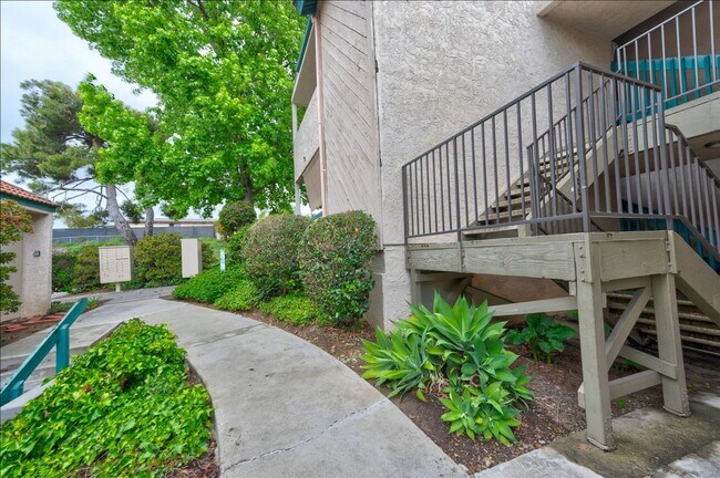 Building Photo - 3435 Capalina Rd