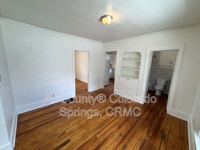 Building Photo - 612 E Del Norte St