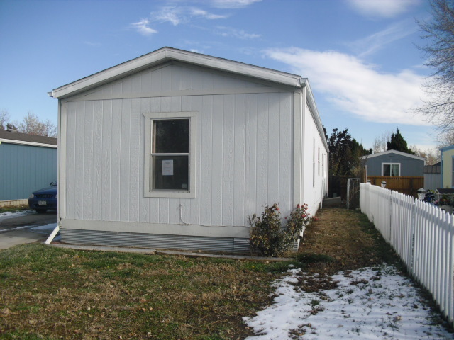 Building Photo - Modular Home 3 bedroom/2 bathroom