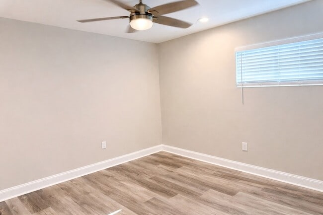 Building Photo - 516 Heights Blvd